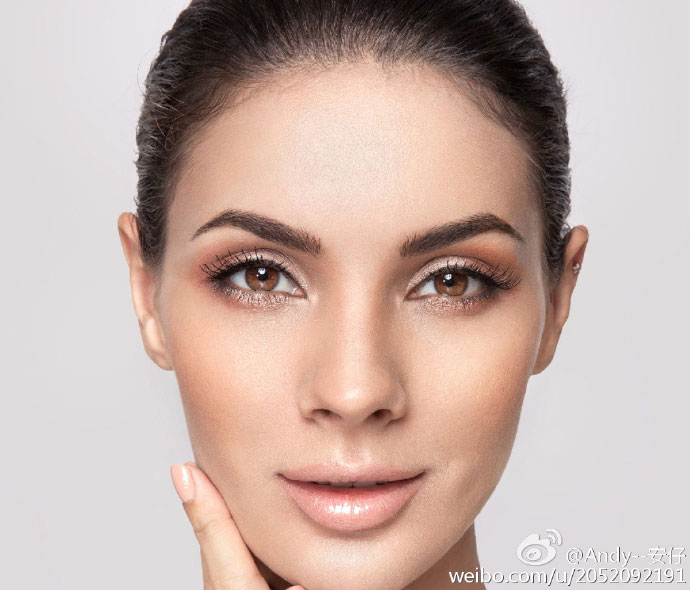 如何用Photoshop双曲线去处理前期不足的淡妆片子?